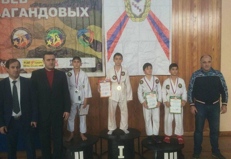 Спортсмены из Карабудахкентского района заняли призовые места на турнире памяти братьев Нурбагандовых