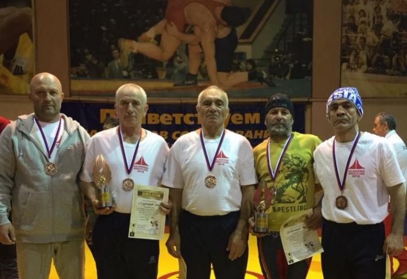 Эрелар Фезулаев из Карабудахкентского района стал призером международного турнира по вольной борьбе