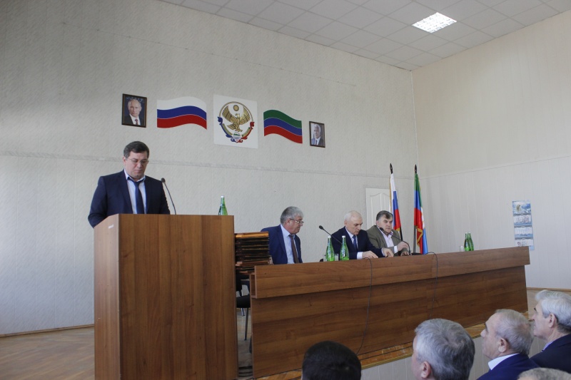 В Карабудахкенте состоялась расширенная сессия депутатов районного собрания 