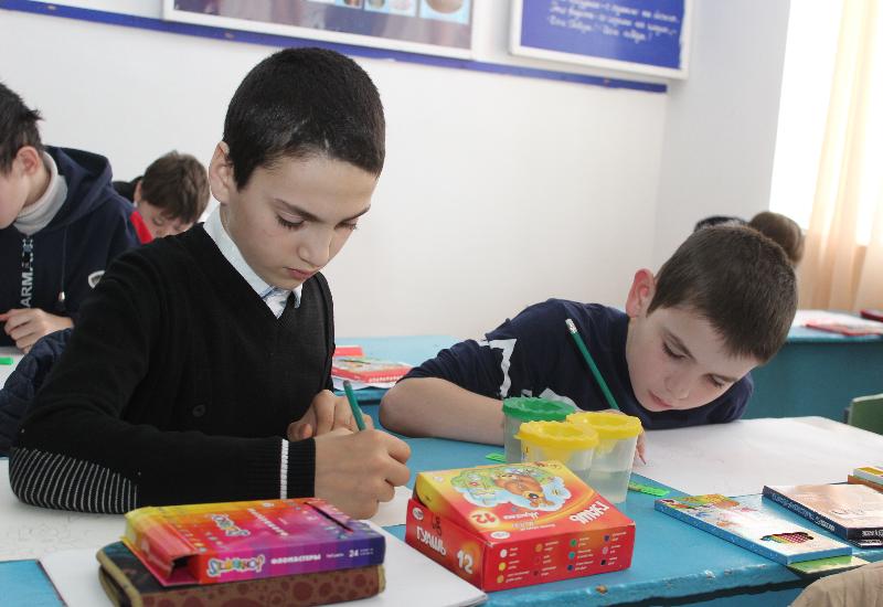 В Карабудахкентском районе прошел конкурс рисунков среди учащихся 