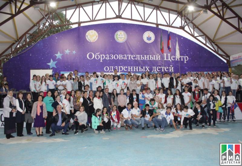 Межрегиональный слет актива Российского движения школьников проходит в Дагестане