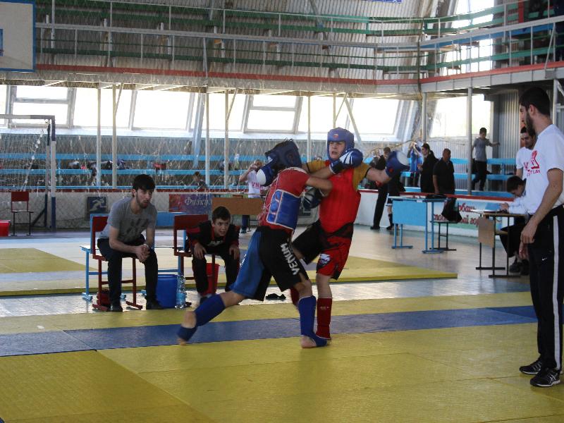 Более 80 спортсменов из Карабудахкентского района приняли участие на чемпионате Дагестана по ушу-саньда
