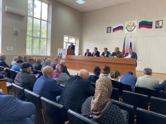 На сессии районного Собрания обсудили вопрос службы в батальоне "Каспий"