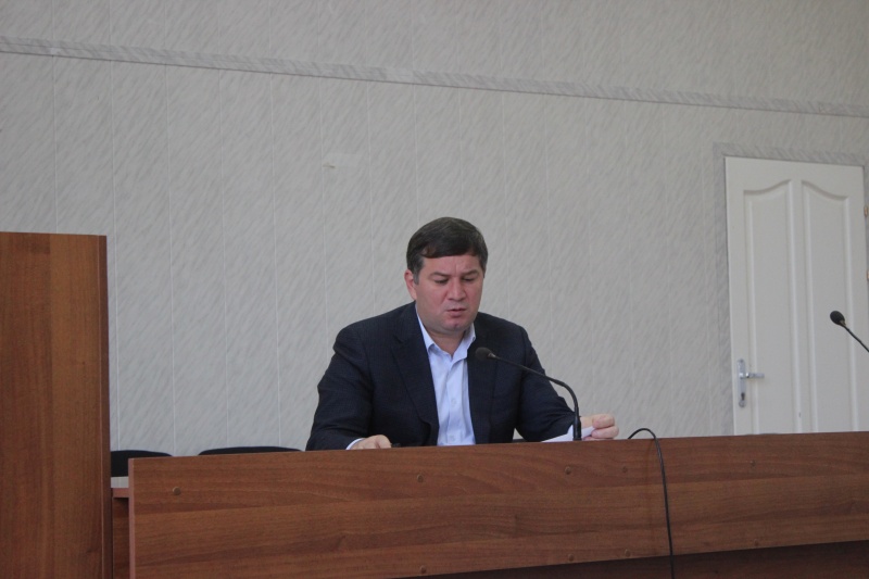 Махмуд Амиралиев провел совещание, посвященное итогам единого дня голосования  