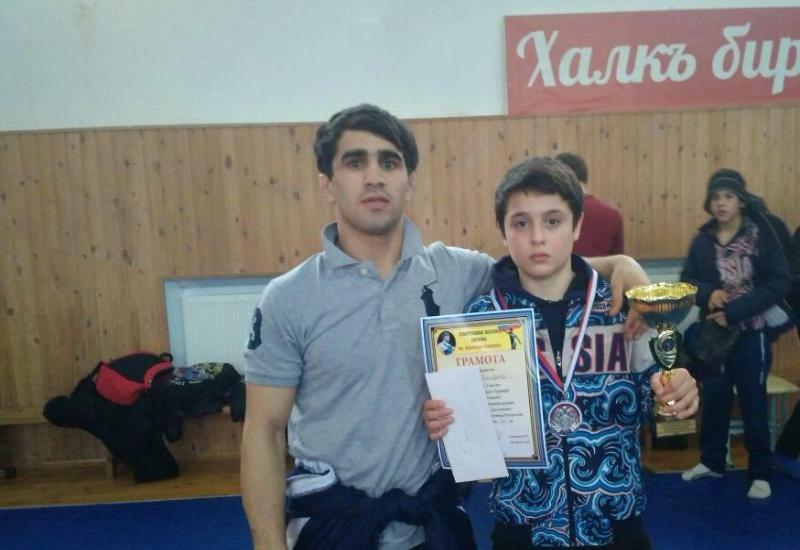 Алимурад Баганов из Карабудахкента завоевал серебро на турнире по вольной борьбе