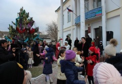 В селе Карабудахкент состоялся праздничный новогодний концерт