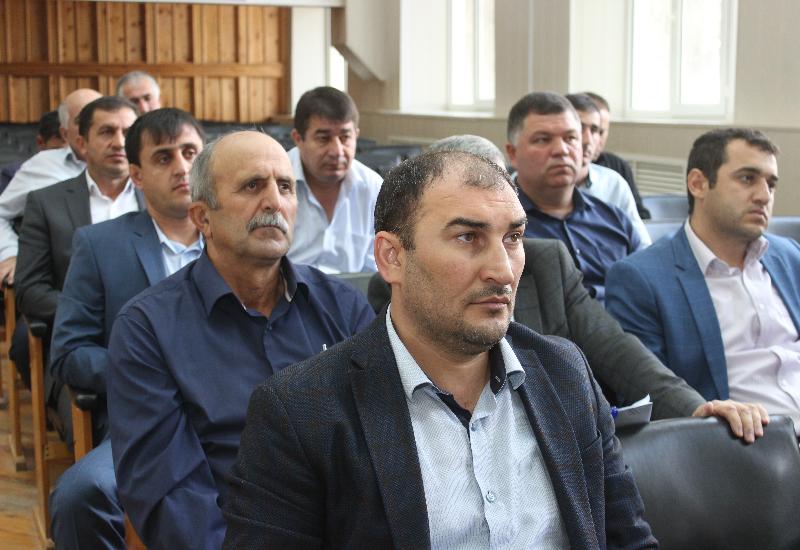 Рабочее совещание состоялось в Карабудахкентском районе