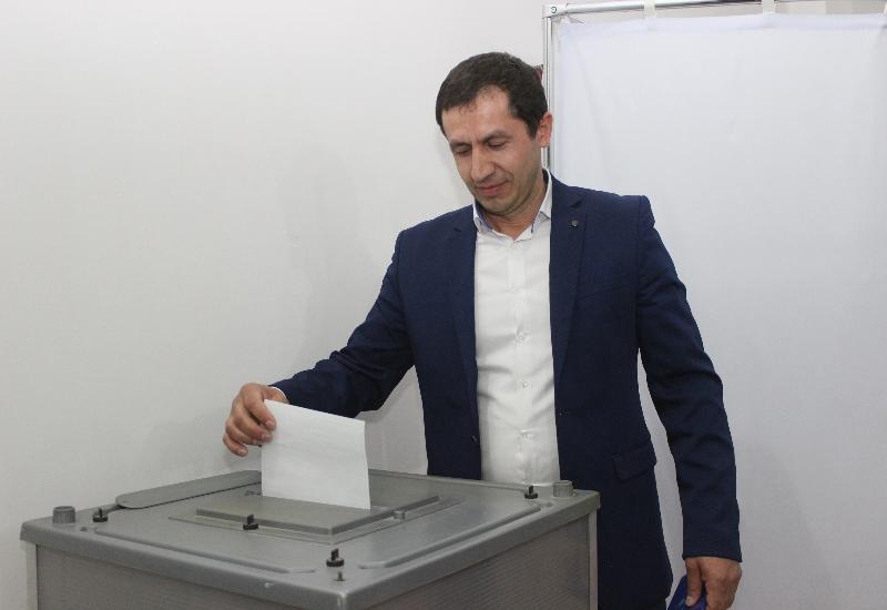 Магомедсолтан Гасанов проголосовал на выборах Президента России