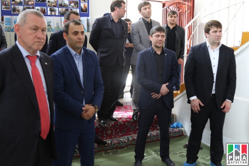 Глава Минтруда Дагестана ознакомился с работой социальных учреждений Карабудахкентского района