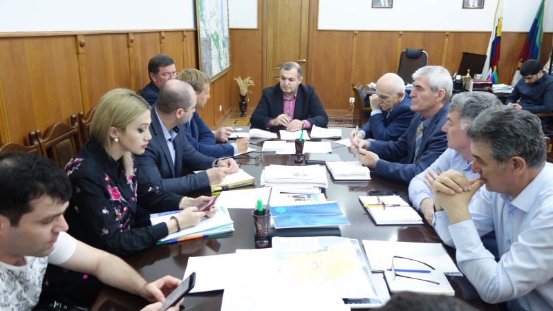 Вопросы подготовки проведения государственной кадастровой оценки и инвентаризации земель обсудили в Карабудахкентском районе 