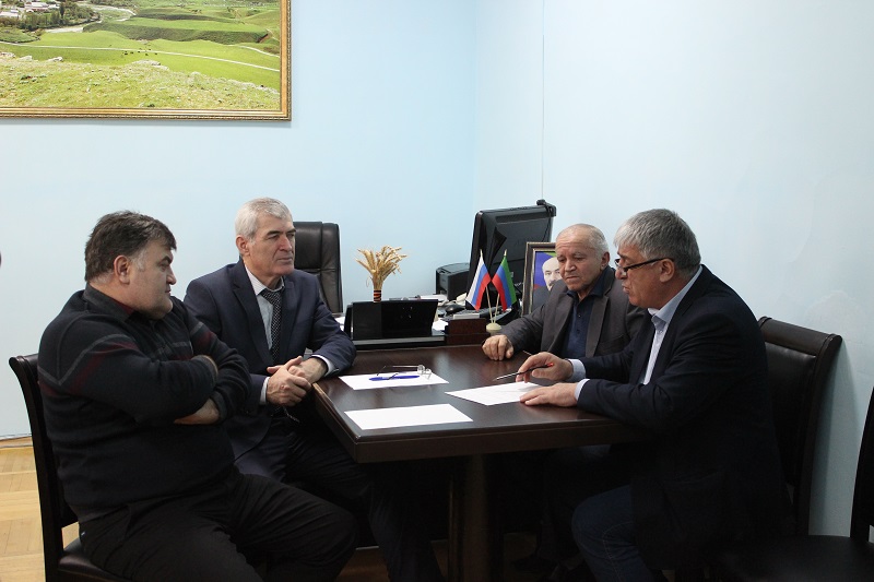 «Единая Россия» провела прием граждан в Карабудахкентском районе