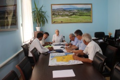 В администрации Карабудахкентского района прошла рабочая встреча с общественным региональным координатором по программе "Наши дороги"