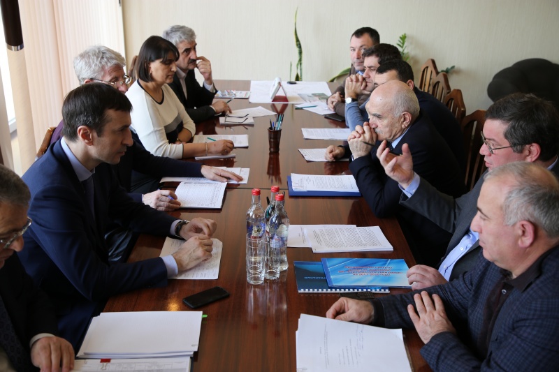  Глава Карабудахкентского района встретился с Министром  экономики РД 