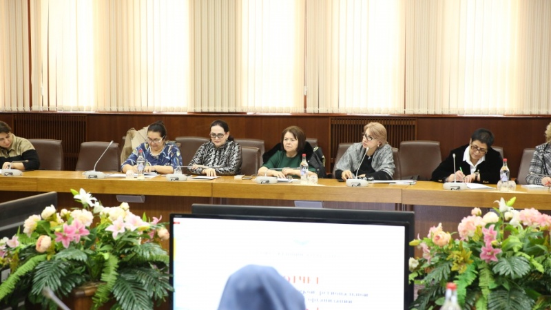 Гюльжанат Темирова приняла участие в конференции Союза женщин Дагестана
