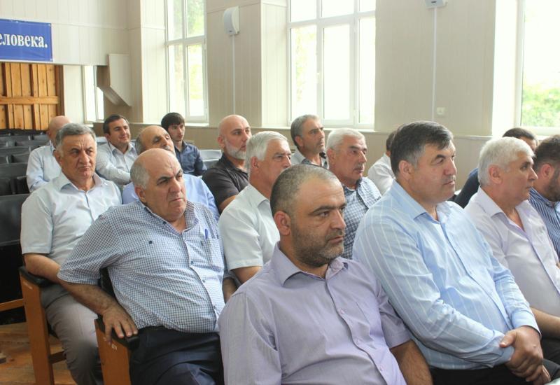 Очередная сессия Собрания депутатов прошла в Карабудахкентском районе