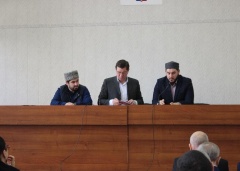 Заместитель Муфтия РД Идрис Асадулаев прибыл с рабочим визитом в администрацию Карабудахкентского района
