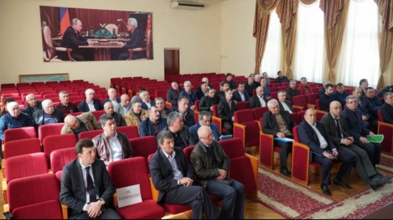 Руководством Республики Дагестан на 2019 год решено выделить дополнительные 500 млн. рублей для приведения в порядок внутрихозяйственного мелиоративного комплекса.
