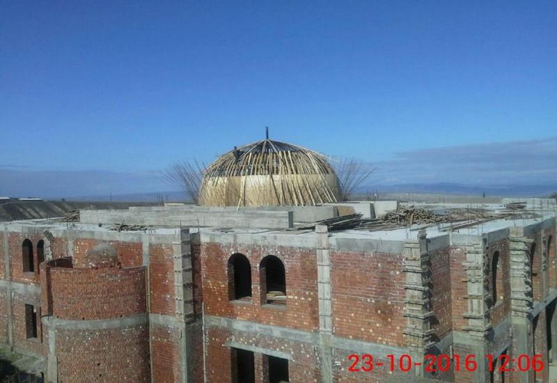 В селе Кака-Шура возобновили работы по строительству новой Джума мечети