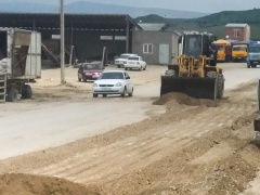 В селе Доргели провели субботник по ремонту внутрисельских автодорог