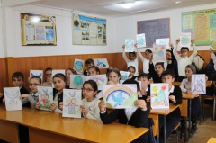 Учащиеся 5 "а" класса Карабудахкентской средней школы №2 против терроризма 