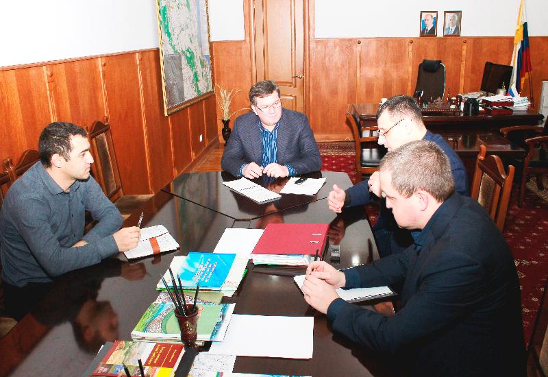 Глава района провел встречу с представителями Минобороны РФ