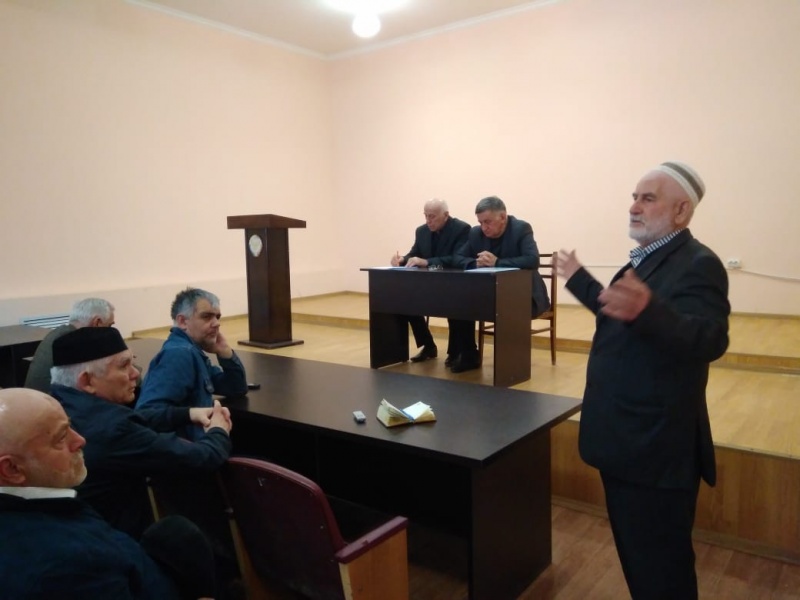 В Карабудахкентском районе обсудили муниципальную  программу гармонизации межнациональных отношений.