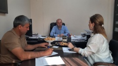 Руководитель Госжилинпсекции РД провел выездной прием граждан в Карабудахкентском районе 