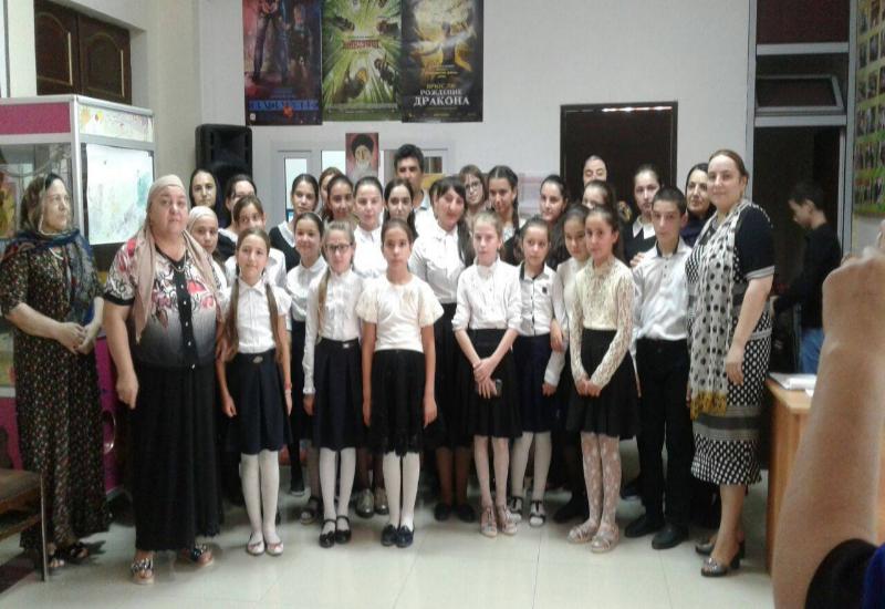 В райцентре состоялся открытый урок «Народный поэт Дагестана»
