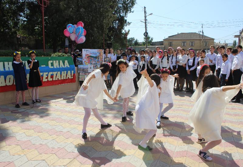 День единства народов Дагестана отметили в Карабудахкентском районе